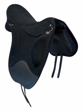 18 Inch Used Wintec Pro Endurance Saddle Wide Tree
