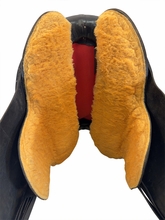 19 Inch Used Southern Comfort H.L. Miller Trail Saddle Medium Tree