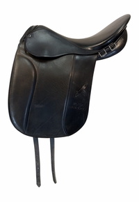 19 Inch Used Stubben Gaited Dressage Saddle Medium Tree