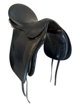 19 Inch Used Stubben Gaited Dressage Saddle Medium Tree