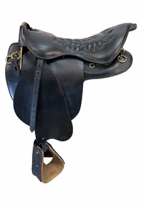 19 Inch Used Tucker Monteral Trooper Endurance Trail Saddle Medium Tree 138