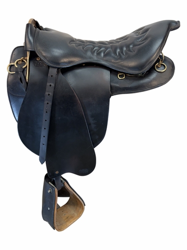 19 Inch Used Tucker Monteral Trooper Endurance Trail Saddle Medium Tree 138