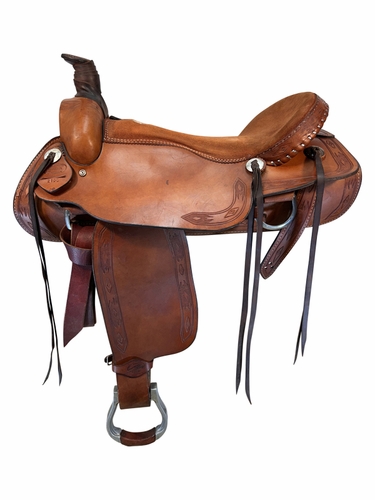 20 Inch Used Dakota Roping Saddle 210c