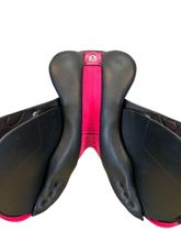 Bates Victrix Jump Saddle BVCPBL43 DEMO