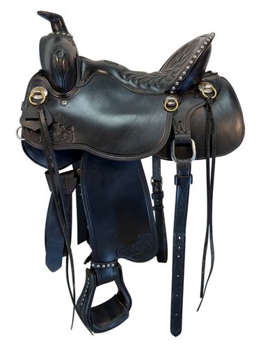 15.5Inch Used Tucker High Plains Trail Saddle Medium Tree 262