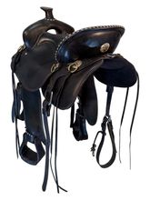 15.5Inch Used Tucker High Plains Trail Saddle Medium Tree 262