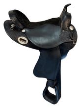 SOLD 2026/02/13 17 Inch Used Big Horn Trail Saddle X Wide Tree 908