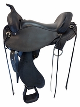 HOLD 2026/07/18j   17 Inch Used Circle Y Alabama Gaiter Trail Saddle Medium Flex Tree 1581