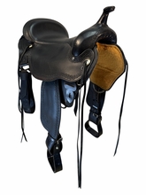 DISCONTINUED 2026 -  17 Inch Used Circle Y Flag Staff Trail Saddle Wide Flex Lite Tree 1571