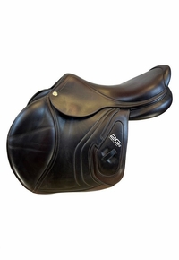 PRICE REDUCED! 18Inch Used CWD Jumping Saddle SE02 Wide Tree