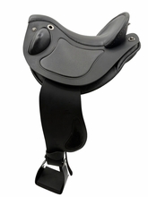 S1 DP Saddlery Quantum Sport Saddle 1089-7717 Free Girth Free Girth