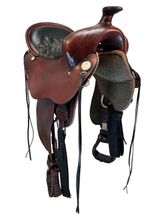 SOLD 2025/08/07  15.5Inch Used Tucker Black Mountain Gaited Trail Saddle 261