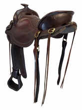 SOLD 2026/06/03 17.5Inch Used Tucker Cheyenne Trail Saddle Medium Tree 167