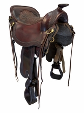 SOLD 2026/06/03 17.5Inch Used Tucker Cheyenne Trail Saddle Medium Tree 167