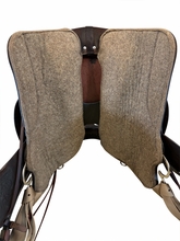 SOLD 2026/06/24 16.5Inch Used Tucker High Plains Trail Saddle Wide Tree T60