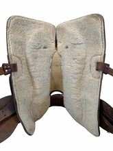 SOLD 2026/09/04 15.5Inch Used Action Company Trail Saddle Wide Tree 21541