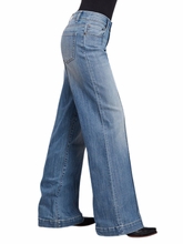 Stetson Women�s 675 Mid-Rise Wide Leg Jean 675-1201