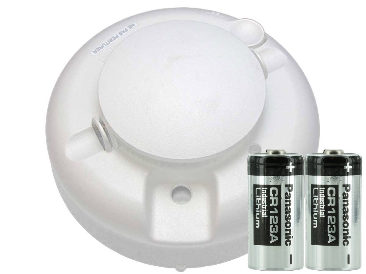 SMC SMCSM02Z Smoke Detector Battery Kit (2 x CR123A Lithium Batteries)