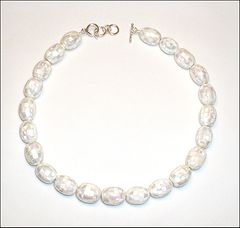 White Patched Mother of Pearl Bead Necklace 16"