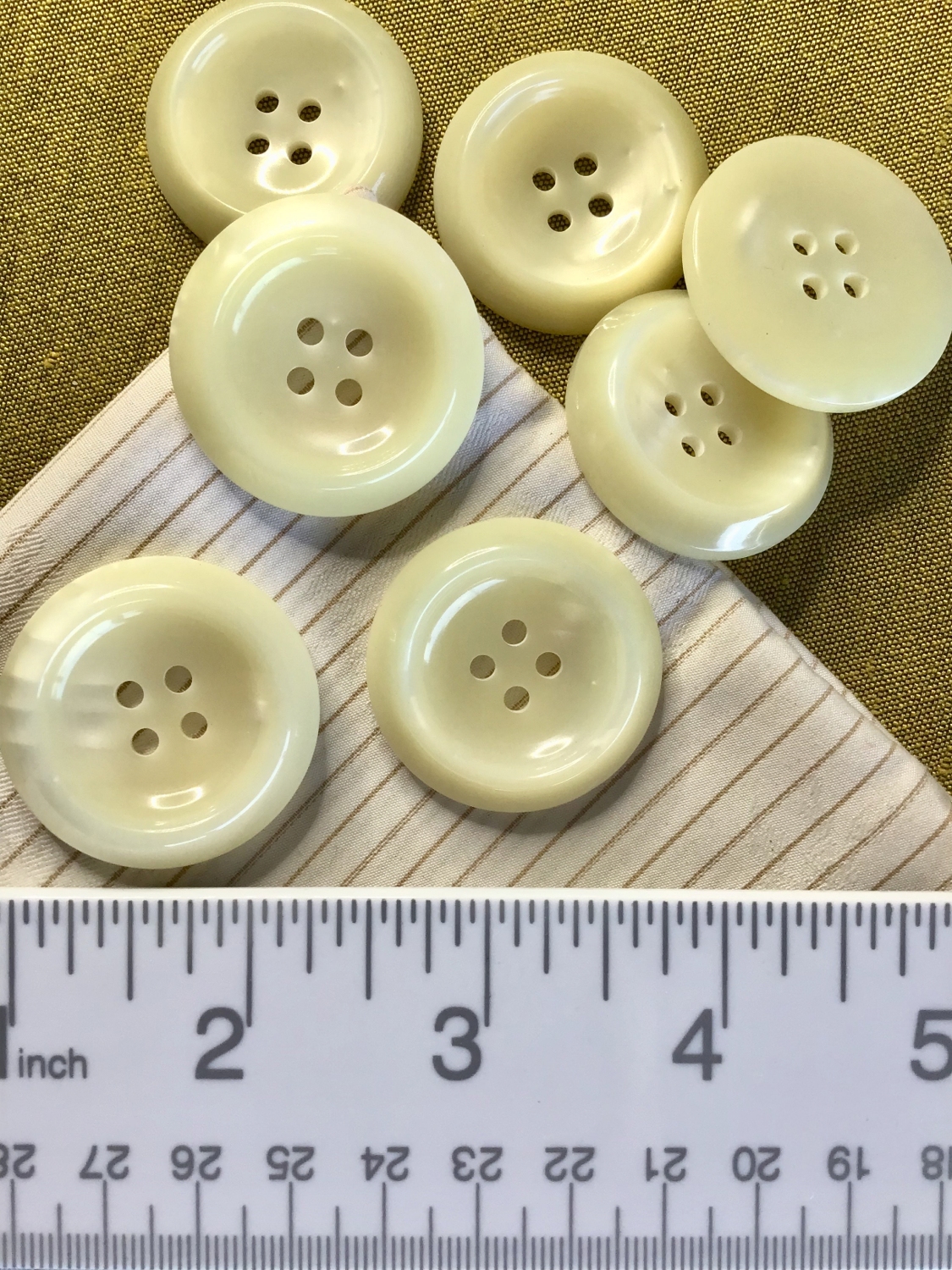 4 Hole Large Button Pearl Cream Italian Button 1-3/8