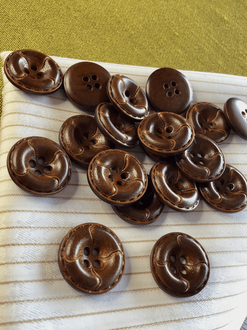 Dark Brown Leather Look 4 Hole Button 3/4