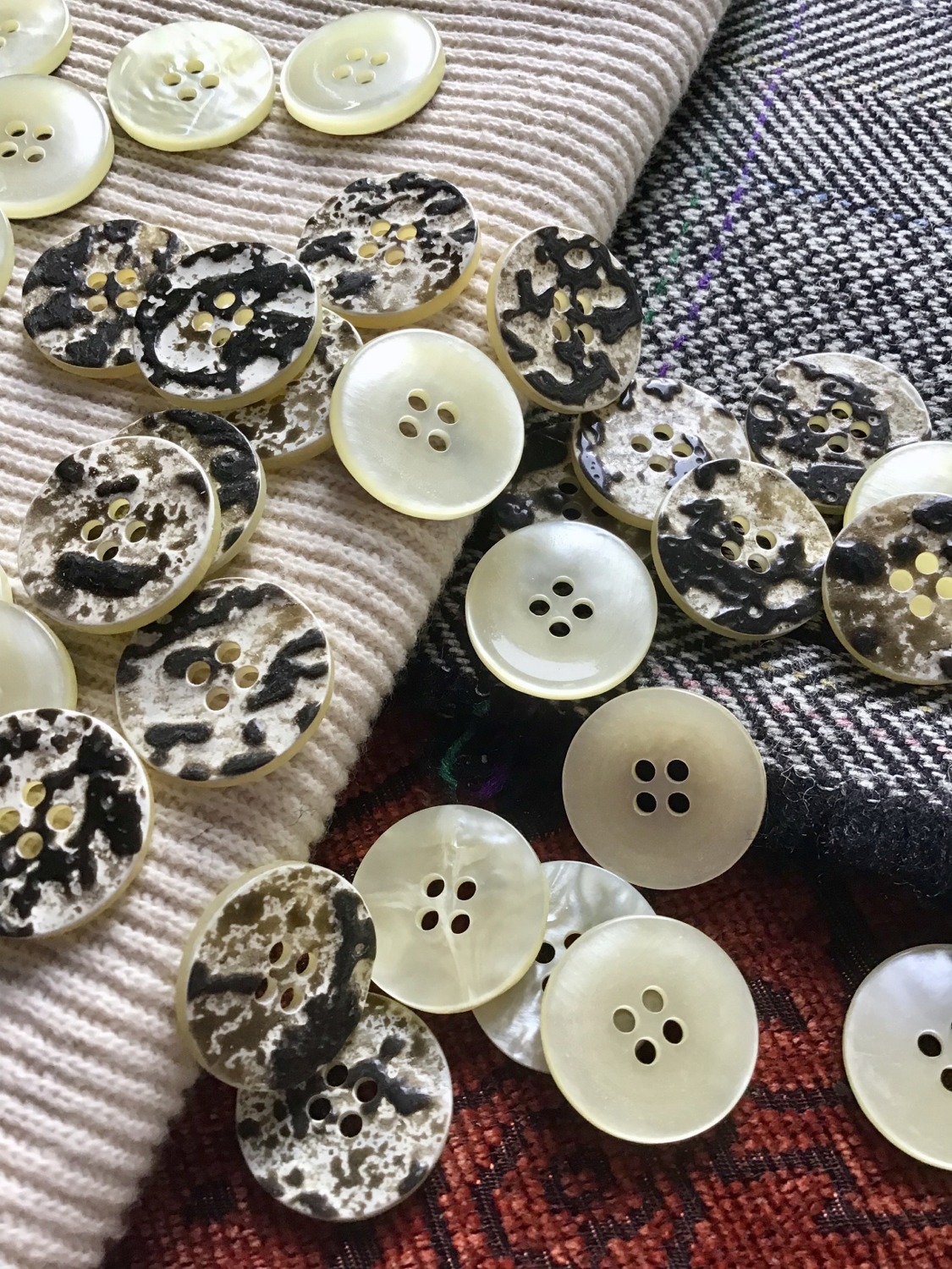 Italian 4 Hole Imitation Ivory Shell Button 13/16" (20mm) 32L Vintage ...