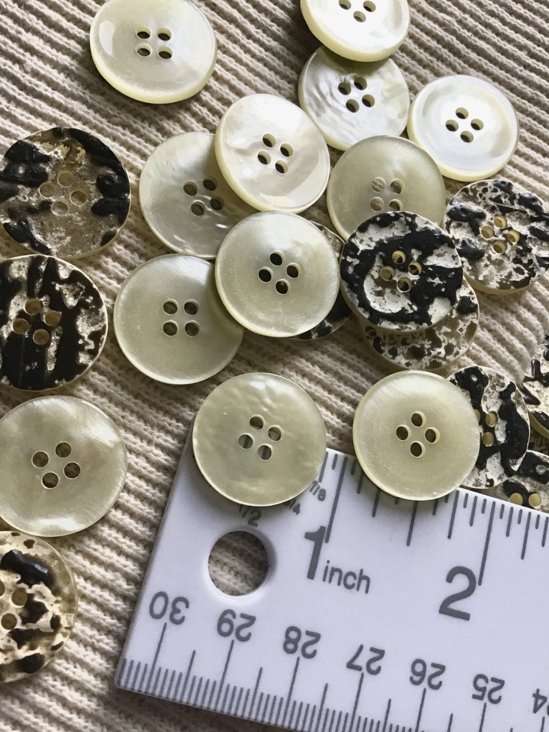 Italian 4 Hole Imitation Ivory Shell Button 13/16" (20mm) 32L Vintage ...