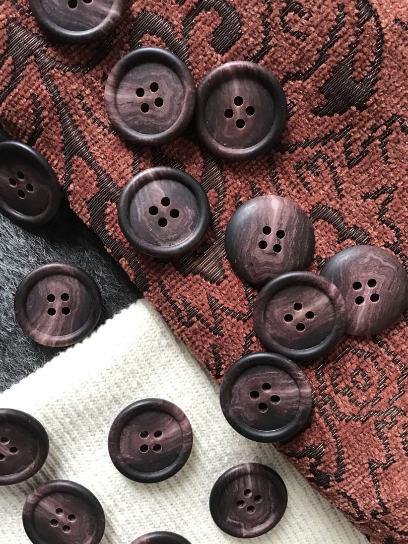 Mahogany Brown Italian 4 Hole 1