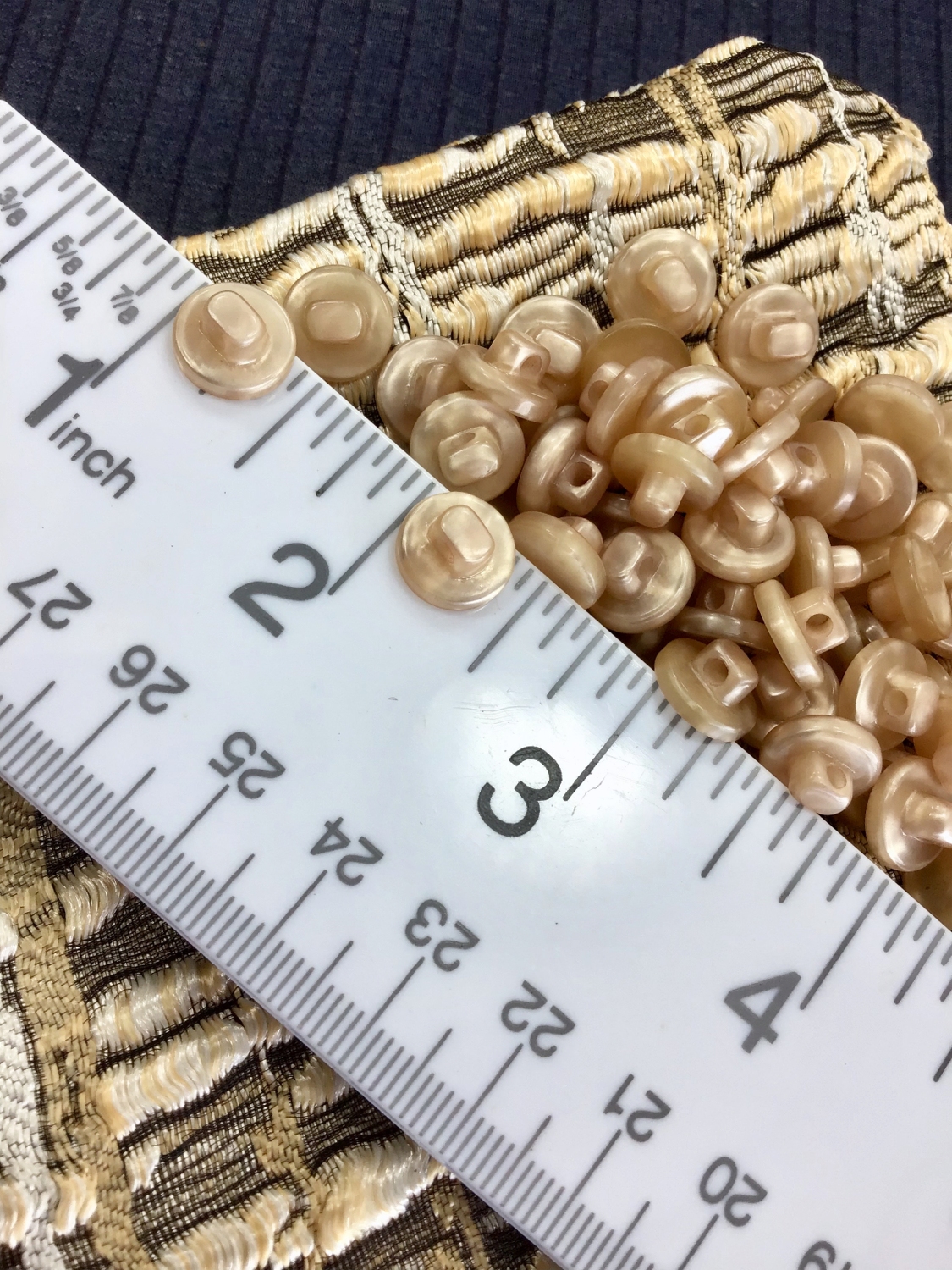 Lot De Boutons Shank Nacrés Rose Champagne Vintage - Formes Rondes Pour Couture