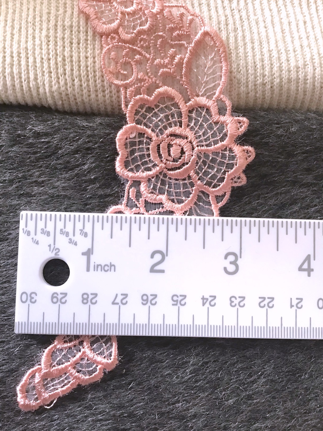 Pink Lace Floral Neckline Collar Venise Vintage Decorative