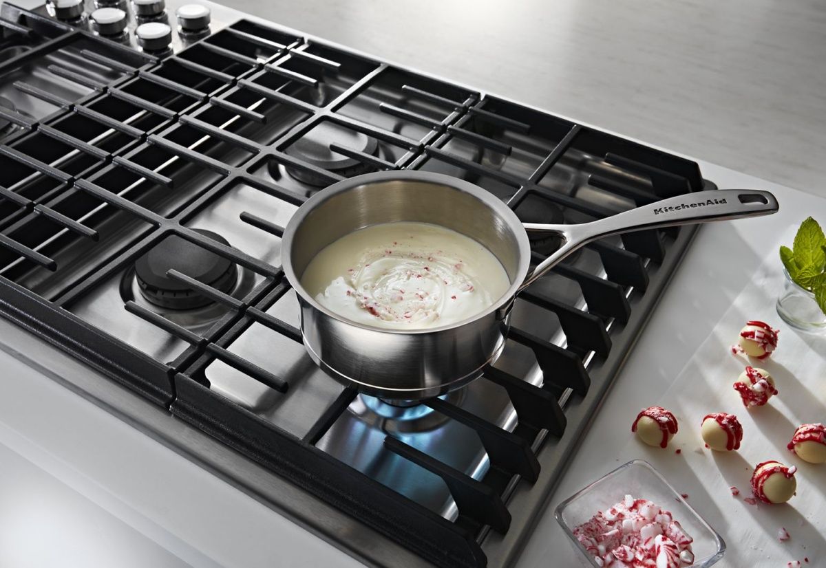 KCGD506GSS KitchenAid 36" 5 Burner Gas Downdraft Cooktop with 300 CFM