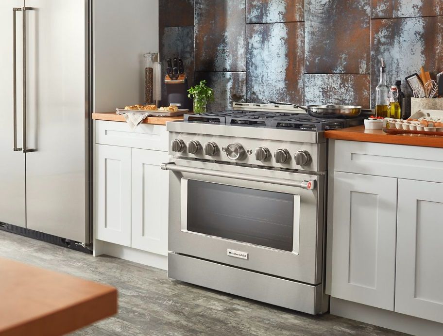 KFGC506JSS KitchenAid 36" Smart CommercialStyle Gas Range with 6 Burners Stainless Steel