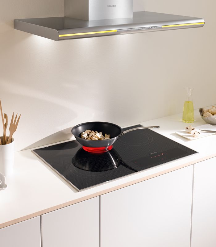 KM5840240V Miele Ceran Glass 30" Electric Cooktop with Touch Controls 240 Volts Black