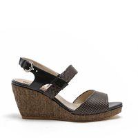 【関税込み】HAUS OF HONEY Crossed band sandals Haus of honey Crossed band sandals available on julian