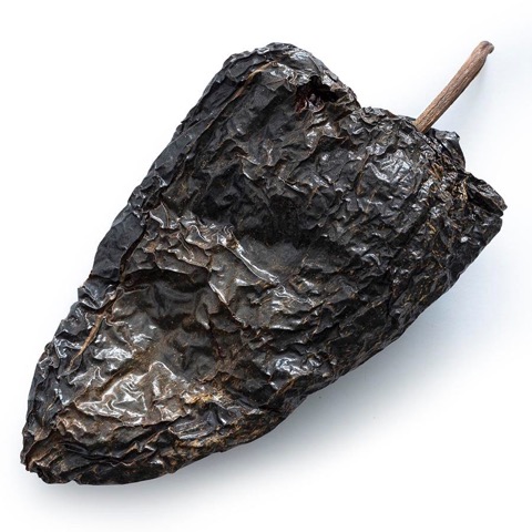 Frontier Ancho Chili Pepper, Whole 1 lb.