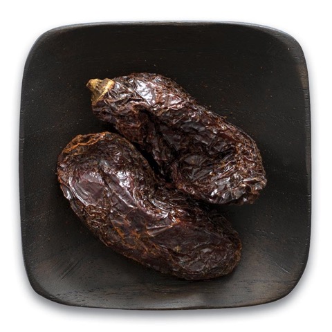 Frontier Chipotle Chili Peppers, Whole 1 lb