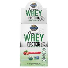 Garden of Life - Organic Grass Fed Whey Strawberry TRAY 10 1.5oz