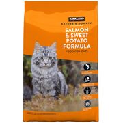 Kirkland Signature Nature's Domain Salmon & Sweet Potato Formula Cat Food, 18 lb