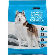 Kirkland Signature Nature's Domain Salmon & Sweet Potato Formula Dog Food, 35 lb