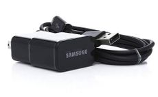 Original Samsung Captivate Wall Charger With USB Cable