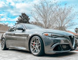 ALFA ROMEO GIULIA QUADRIFOGLIO SIGNATURE SV701