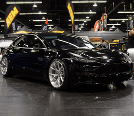 TESLA MODEL 3 SIGNATURE SV104