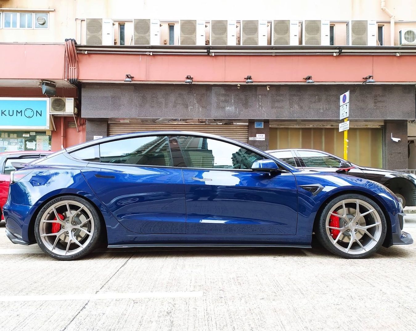 TESLA MODEL 3 BC KL01