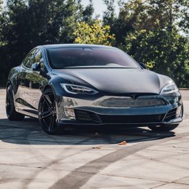 TESLA MODEL S OHM LIGHTNING GLOSS BLACK