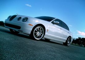JAGUAR S-TYPE R HRE 543R