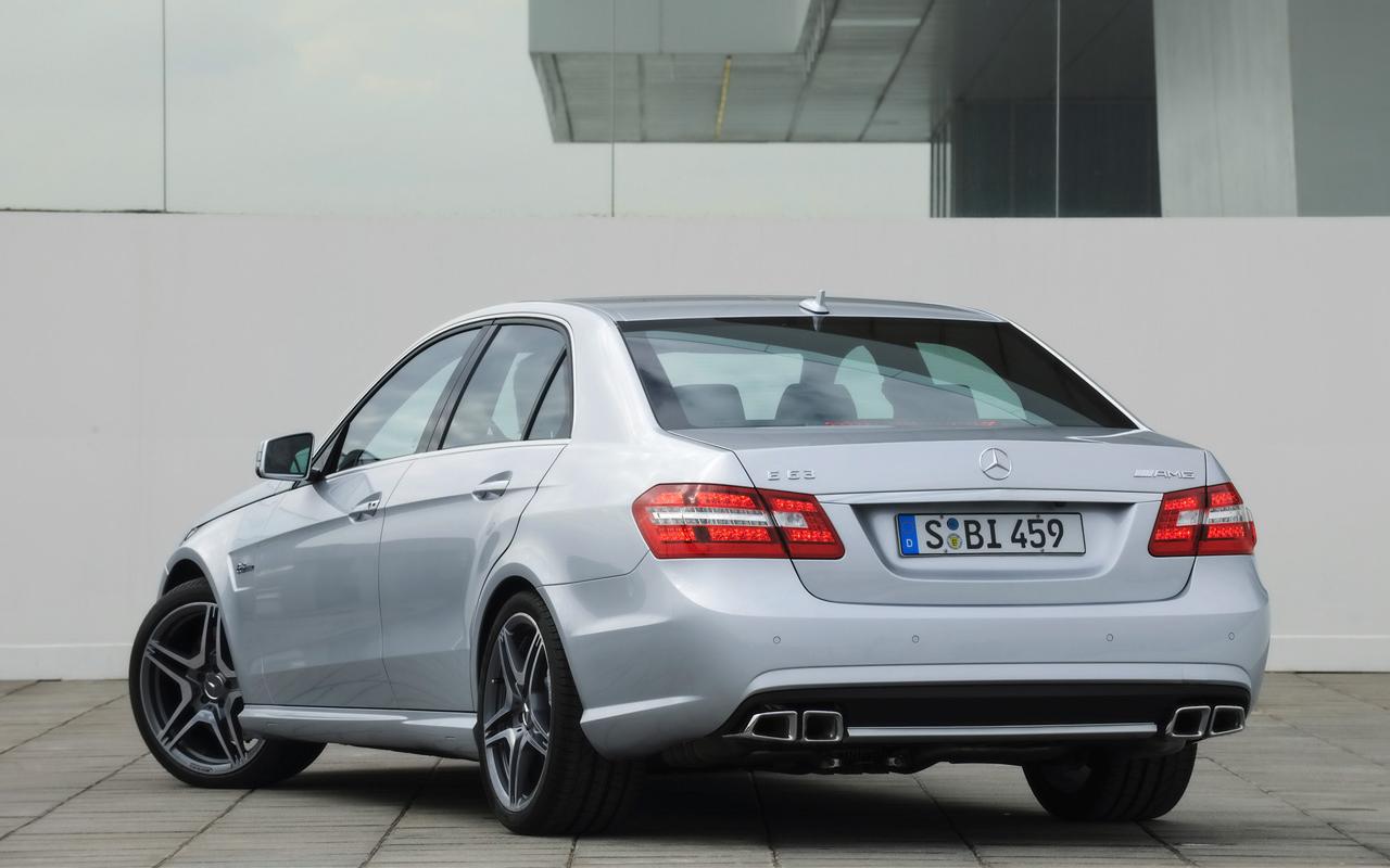 MERCEDES E63 AMG