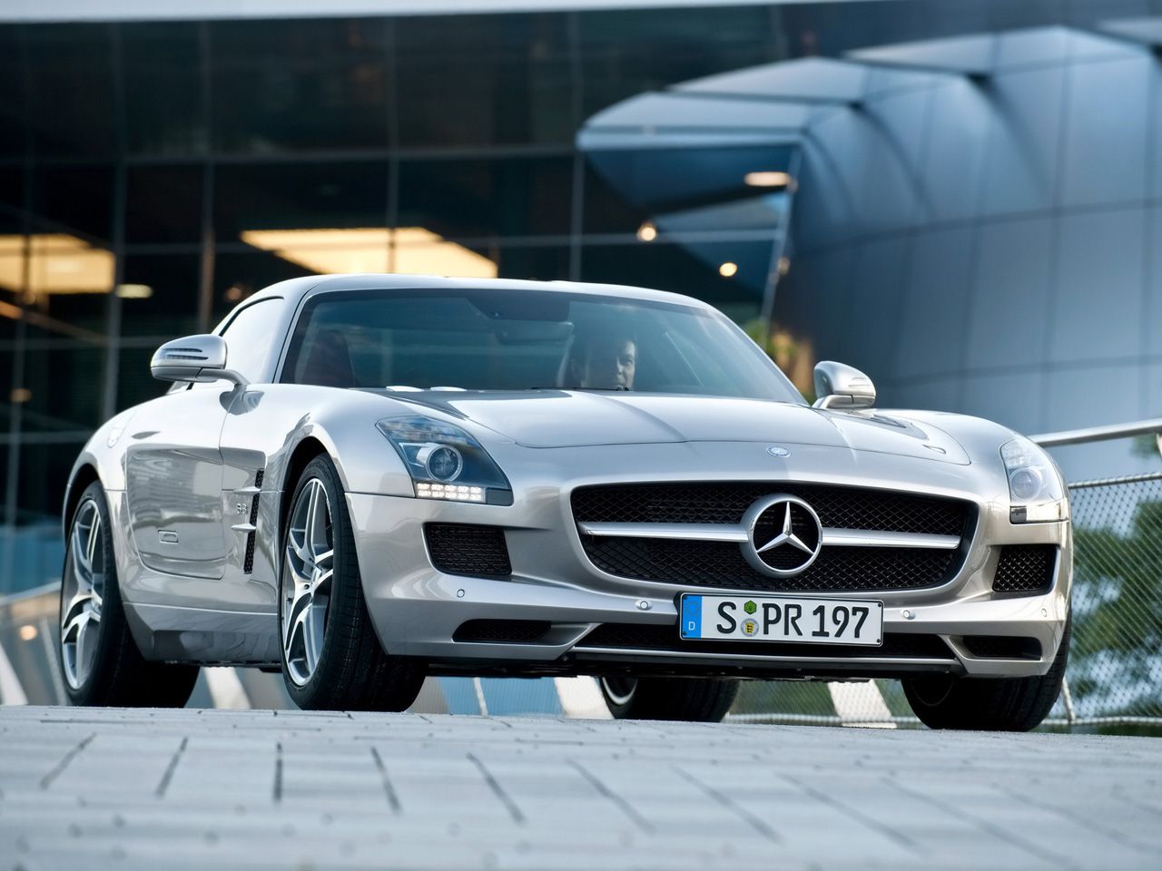 MERCEDES SLS AMG
