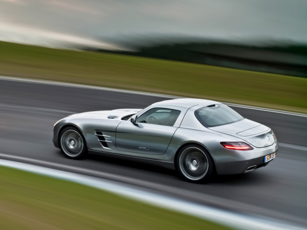 MERCEDES SLS AMG
