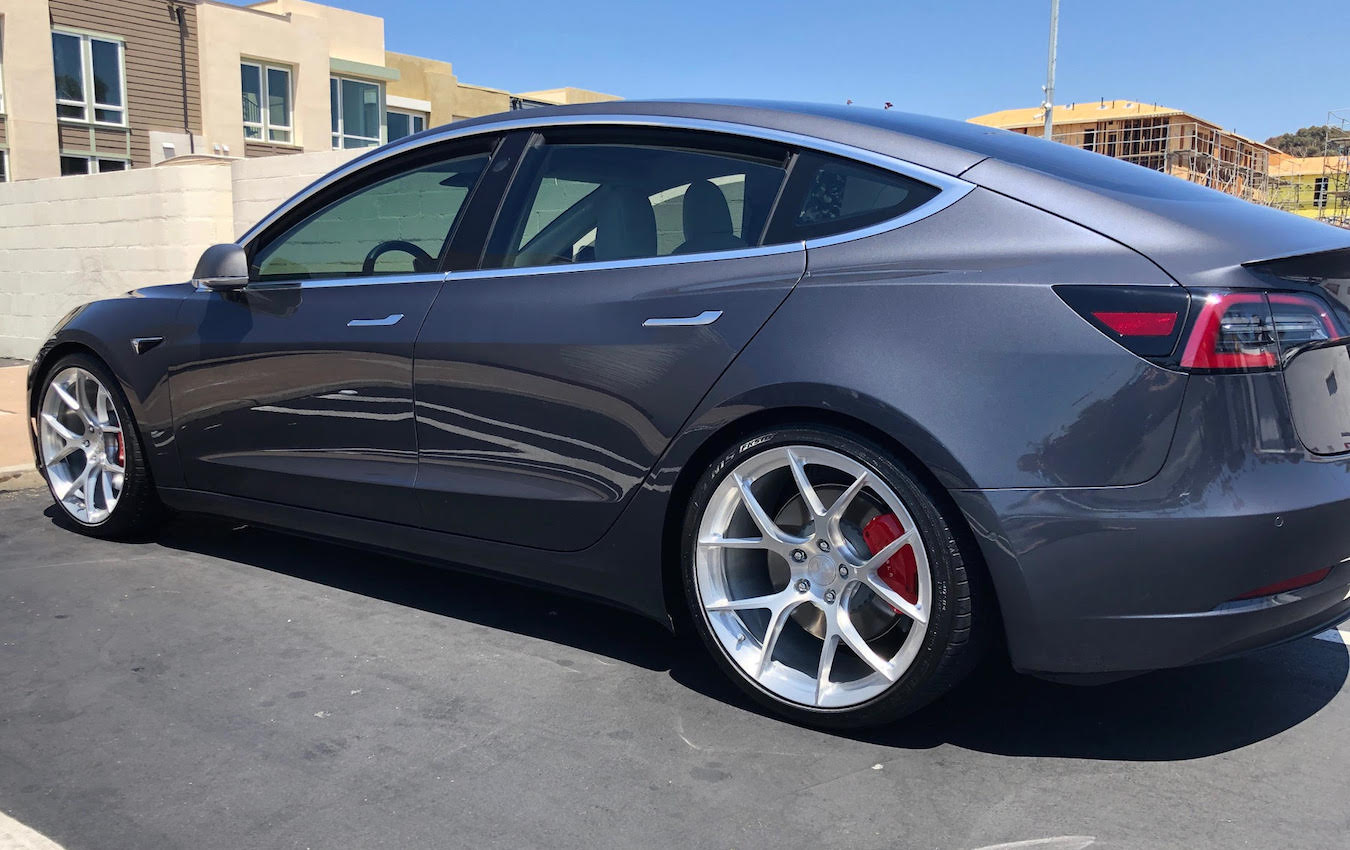 TESLA MODEL 3 BC KL11