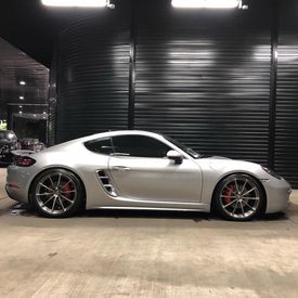 PORSCHE CAYMAN S FORGELINE GT1-5
